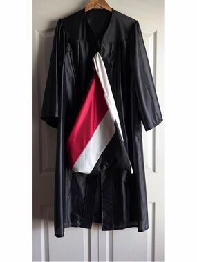 University of the Incarnate Word Graduation Gown
